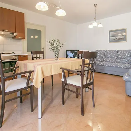 Luxurious In Croatia With Terrace Poreč